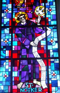 Chorbild - Glasfenster Pfarrkirche Jonschwil: Des hl. Geistes Gnade steht uns alle Zeit bei Notker Balbulus 